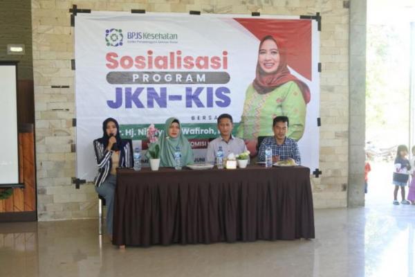 Sosialisasi Manfaat JKN-KIS di Jikumarasa, Nina Batuatas: Kesehatan Masyarakat Dilindungi oleh Negara