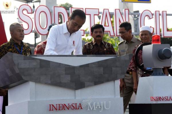 Presiden Jokowi Resmikan Sodetan Ciliwung, Minta Penanganan Banjir Jakarta Komprehensif