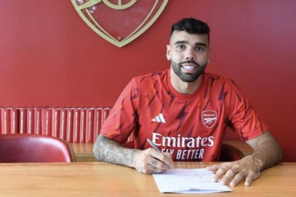 Arsenal Resmi Permanenkan Kiper David Raya dari Brentford