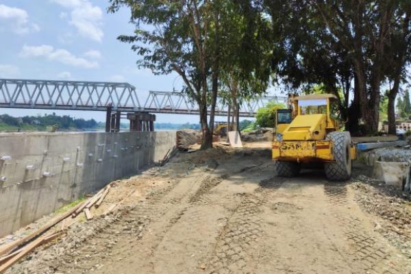 Pemerintah Lakukan Penataan Kawasan Waterfront Siluk Kapuas Hulu