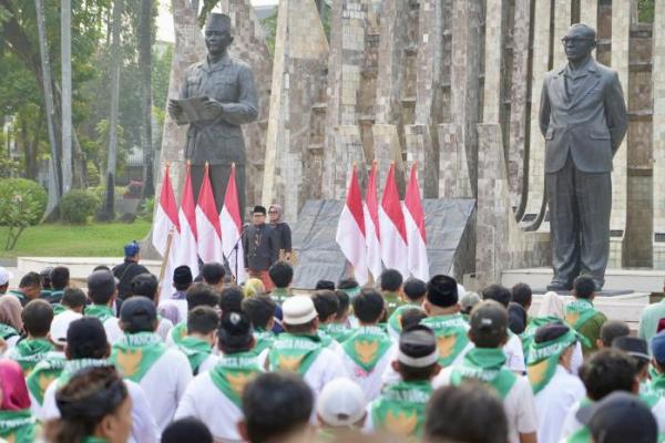 Pimpin Apel dan Parade Pancasila Sakti, Gus Imin Minta Istiqomah Kawal Nilai Pancasila