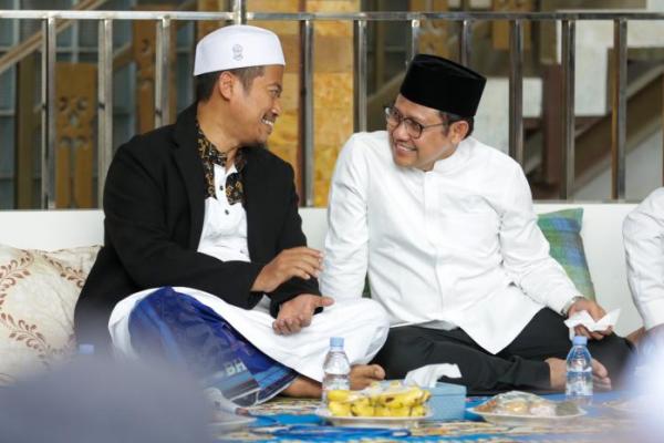 Gus Imin Sowan Kiai Ubaidillah di Magetan, Dapat Pesan Jaga Persatuan dan Tirakat