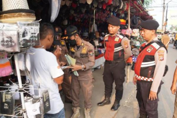 Langgar Perda, Satpol PP Jaring Puluhan PKL di Kecamatan Tigaraksa