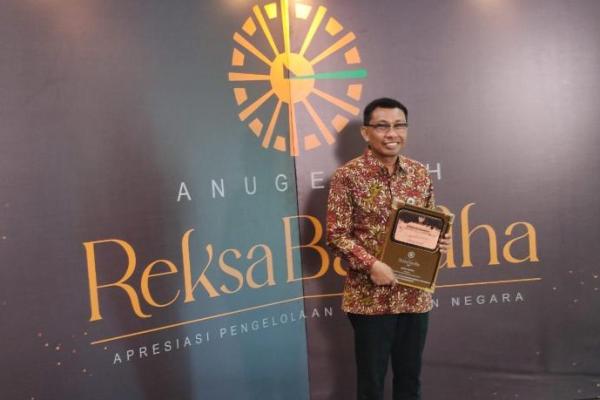 Kemendes PDTT Raih Anuegrah Reksa Bandha 