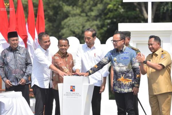 Presiden Jokowi Resmikan Jembatan Otista Bogor