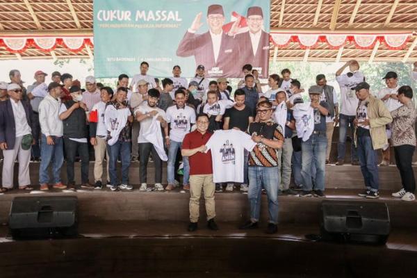 Komunitas Cukur Garut Titipkan Agenda Perubahan ke Gus Imin