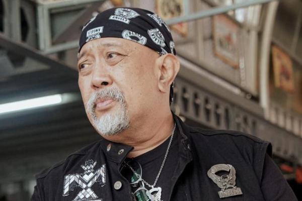 Indro Warkop Tegaskan Memilih Capres Sekarang Mudah, Lihat Latar Belakangnya!