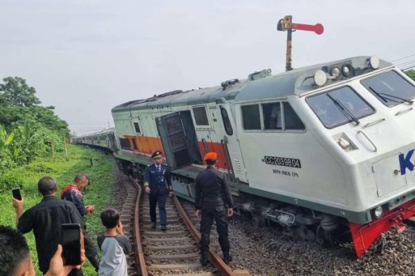 KA Pandalungan Anjlok, KAI Sebut Seluruh Penumpang Selamat