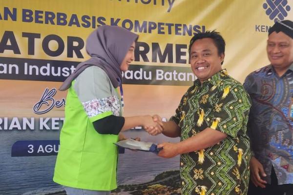 Ratusan Warga Batang Diterima Kerja di Kawasan Industri Terpadu Batang