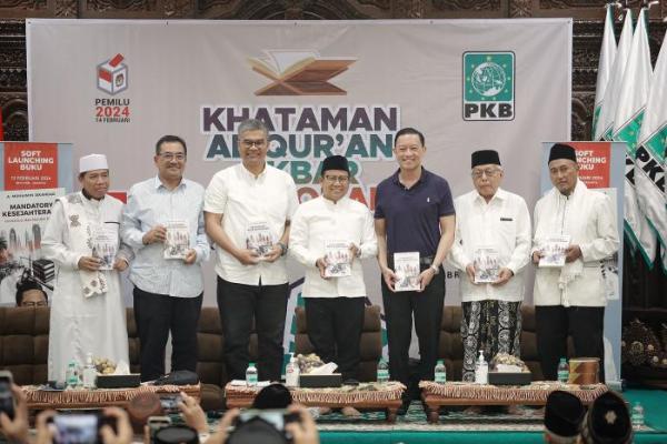 Dihadiri Tom Lembong, Gus Imin Launching Buku `Mandatory Kesejahteraan`