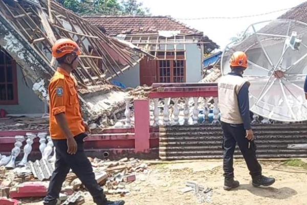 BNPB Siap Perbaiki Kerusakan Rumah Korban Gempa di Pulau Bawean