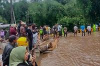 Presiden Jokowi Instruksikan BNPB Tangani Banjir Lahar Dingin di Sumatera Barat