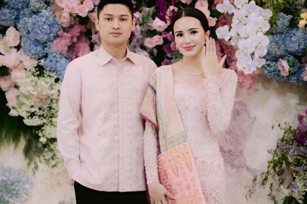Suami Beby Tsabina Ternyata Anggota DPR RI