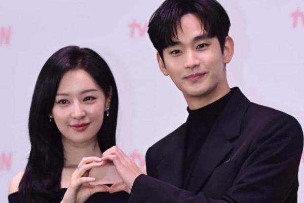 Agensi Kim Soo Hyun & Kim Ji Won Tolak Tanggapi Rumor Kencan