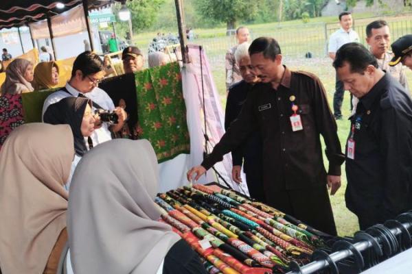 Dukung Pengembangan UMKM, Pemkab Bojonegoro Gelar Tour Pameran Kearifan Lokal