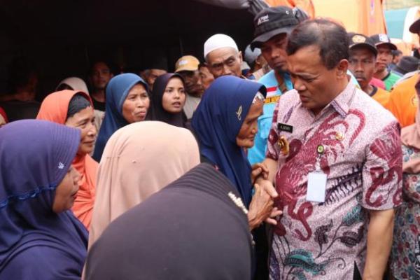 Perbaikan Rumah Korban Tanah Bergerak Brebes, Ahmad Luthfi Gelontor Bantuan Rp2 M