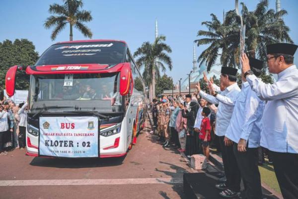 Wagub Banten Dimyati Lepas 393 Jemaah Haji Asal Kota Tangerang