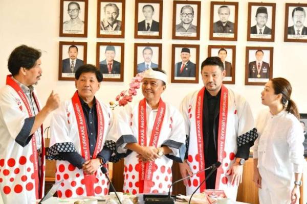 Cegah Malnutrisi, Pemprov Jabar Jajaki Kerja Sama Produksi Furikake Asal Jepang