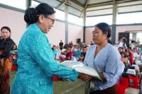 Ny Putri Koster Ajak Olah Sampah dengan Tong Edan dan Teba Modern