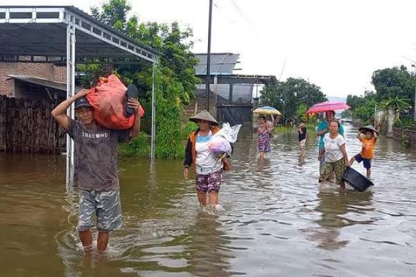 Warga Tulungagung Resah, Genangan Air Tak Kunjung Teratasi