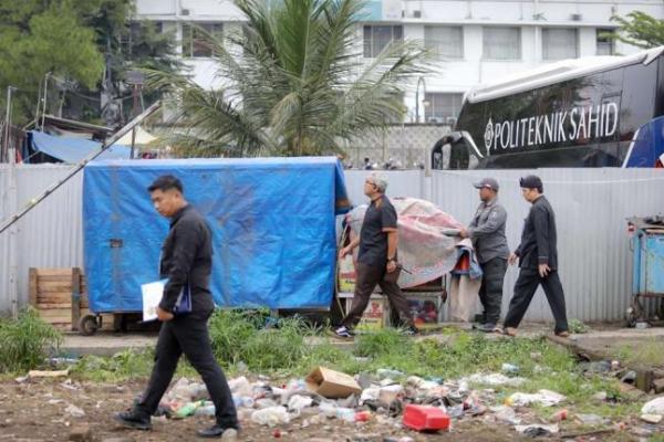 Rugikan Tata Kelola Kota, Walikota Bandung Segel Lahan Palaguna