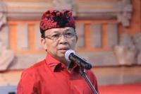Serahkan SK CPNS-PPPK, Gubernur Bali Singgung Isu Perselingkuhan