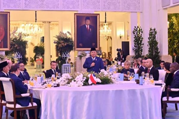 Viral Minuman Jamuan Prabowo untuk Presiden Macron, Seskab Teddy: 100 Persen Jus