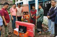 Bupati Jombang Salurkan Bantuan untuk Korban Angin Kencang