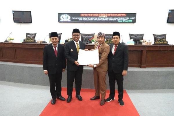 Wujudkan Lingkungan Sehat, Pemkab Sampang Sahkan Perda Kawasan Tanpa Rokok