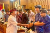 Gubernur Bali Larang Perusahaan AMDK Produksi Air Kemasan Di Bawah 1 Liter