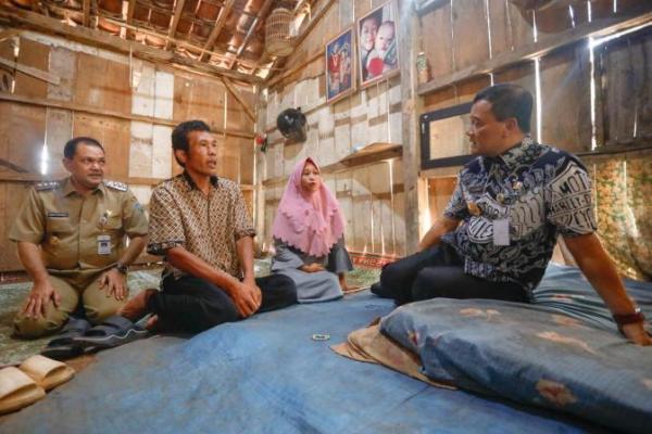 Pasutri di Ungaran Timur Bahagia Rumahnya Bakal Diperbaiki Gubernur Ahmad Lutfi