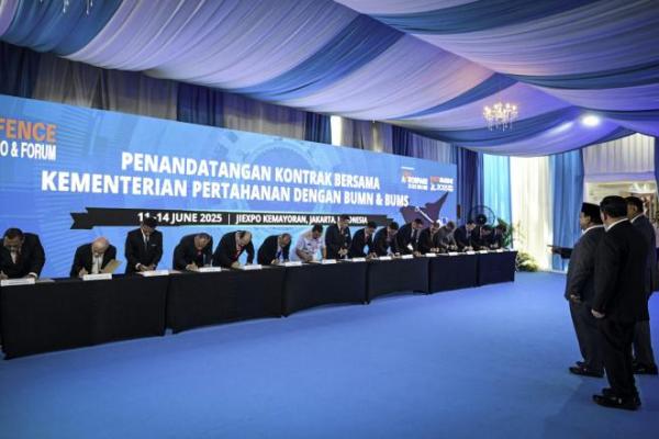 Presiden Prabowo Saksikan Penandatanganan 27 Kontrak Industri Pertahanan Senilai Rp33 T