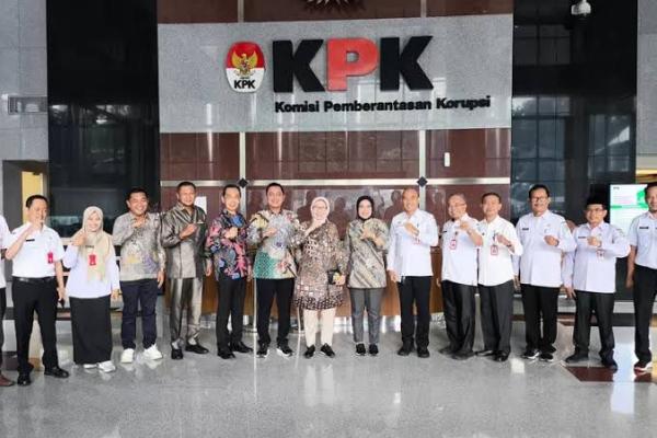 Bupati dan DPRD Lumajang Audiensi ke KPK, Targetkan Zero Korupsi