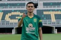 Pulang ke Surabaya, Rachmat Irianto Kembali Bela Persebaya