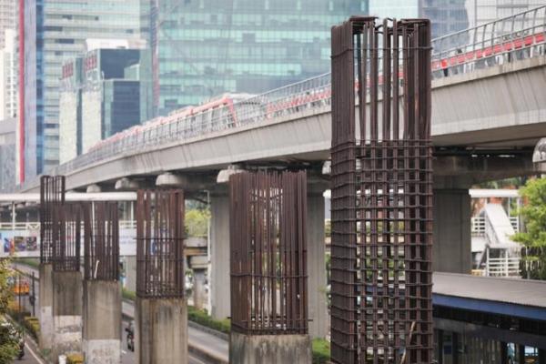 Tertibkan Tiang Monorel, Pramono Anung Pastikan Tak akan Melanggar Hukum