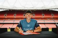Kepa Arrizabalaga Resmi Bergabung dengan Arsenal
