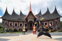 Menpora Dukung Pencak Silat jadi Daya Tarik Utama di Sumatera Barat