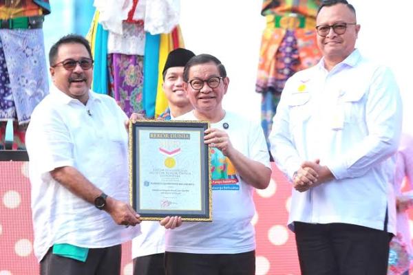 Atraksi Pencak Silat dan Seni Tari di CFD Jakarta Pecahkan Rekor MURI