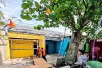 Warung Remang di Lahan PT KAI Ponorogo Dibongkar, 13 Pekerja Positif HIV
