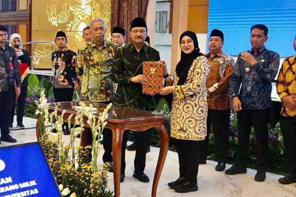 Bupati Ipuk Teken MoU dengan Kemensos Untuk Sekolah Rakyat Banyuwangi