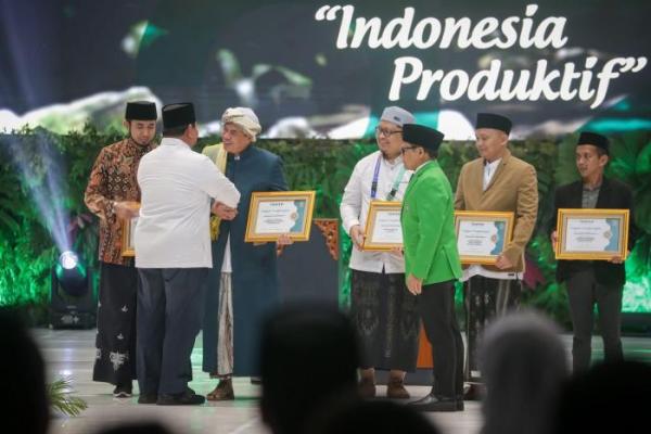 PKB Anugerahkan Penghargaan kepada Lima Pesantren Salaf Transformatif