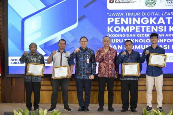 Pelatihan Digital Learning Dongkrak Kompetensi 300 Guru TIK Jatim