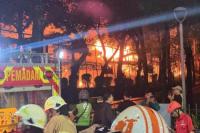 500 Unit Kios di Pasar Taman Puring Habis Terbakar