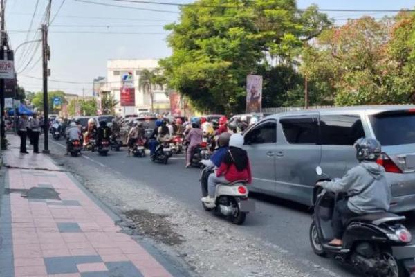 Penutupan Jalur Gumitir Sebabkan BBM Langka di Puluhan SPBU Jember