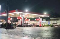 SPBU Banyuwangi Jadi Incaran Warga Jember Akibat BBM Langka