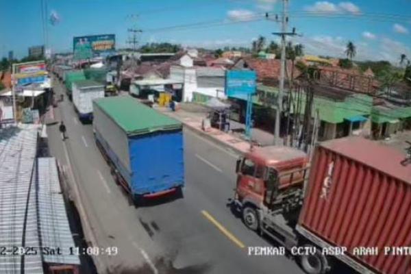 Kemacetan Jalur Ketapang Kian Parah, Pemkab Banyuwangi Siagakan Posko Darurat