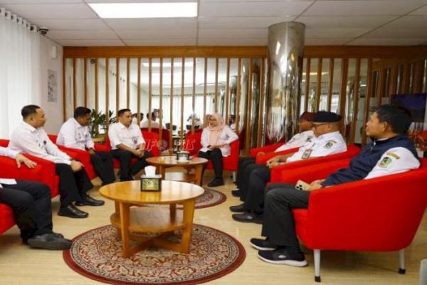 Perkuat Koordinasi, Kalapas Banyuwangi Temui Bupati Bahas Pembinaan dan Keamanan Lapas