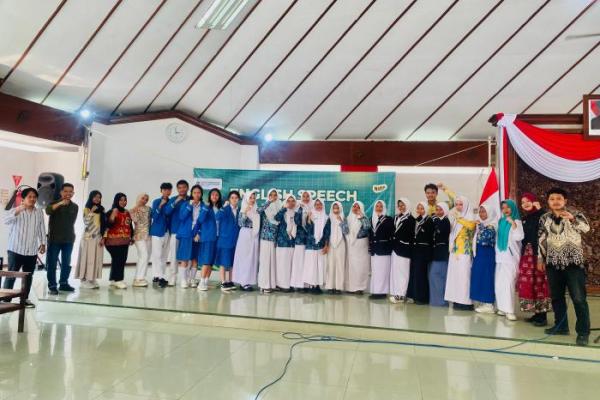 HMI Jatim Gelar Lomba Pidato Bahasa Inggris untuk Pelajar SLTA se-Bojonegoro