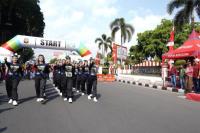 Wali Kota Blitar Buka Lomba Gerak Jalan Semarakkan HUT ke-80 RI