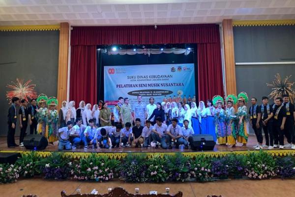 Puluhan Pelajar di Jakarta Barat Ikuti Pelatihan Seni Musik Nusantara